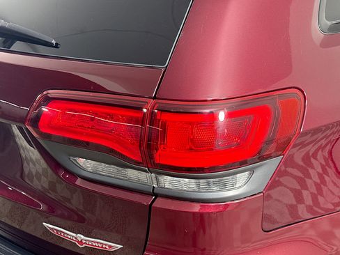 Used 2018 Jeep Grand Cherokee Trailhawk w/ Trailhawk Luxury Group image 34