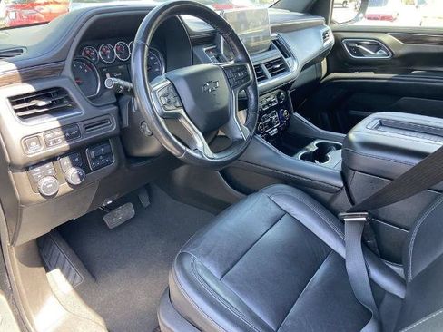 Used 2021 Chevrolet Tahoe Z71 w/ Luxury Package AWD/4WD image 6