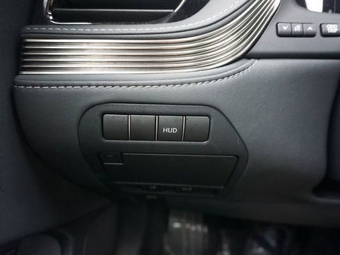 Used 2024 Lexus LS 500 image 5