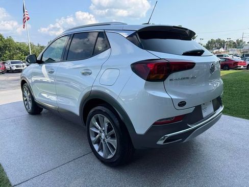 Used 2022 Buick Encore GX Essence w/ Experience Buick Package FWD image 23