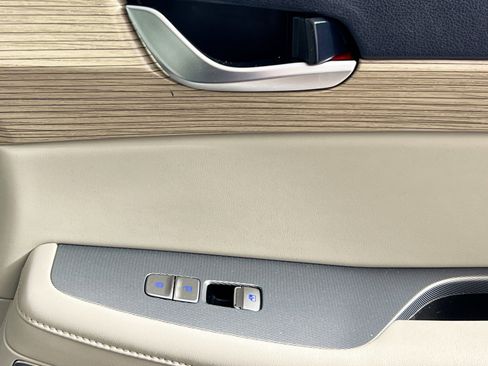 Used 2021 Hyundai Palisade Limited image 32