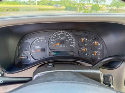 Used 2006 Chevrolet Silverado 2500 LT w/ Onstar Plus Package RWD image 18