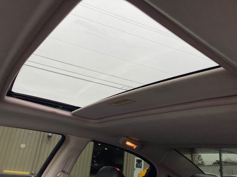 Used 2007 Dodge Charger SRT8 w/ SRT Option Group II image 10