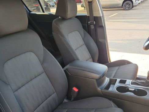 Used 2020 Kia Sportage LX FWD image 18