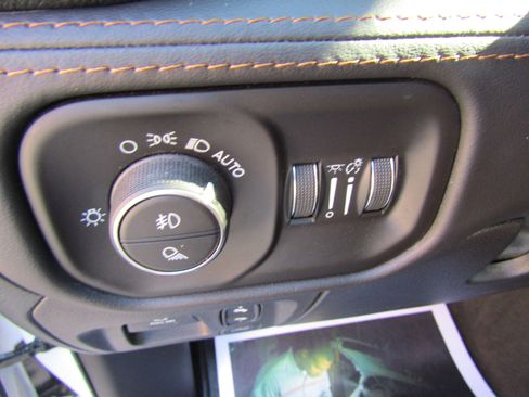 Used 2022 RAM 1500 Limited image 28