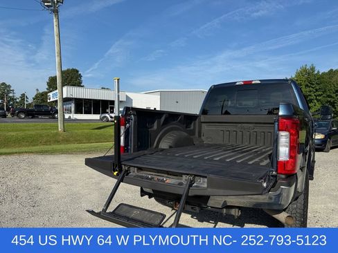 Used 2017 Ford F250 Lariat AWD/4WD image 23