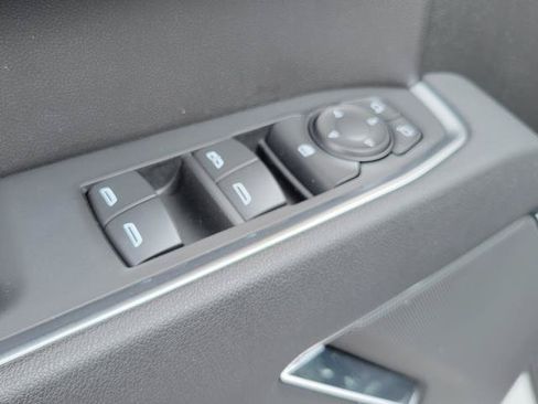 Used 2025 GMC Sierra 1500 Elevation AWD/4WD image 18
