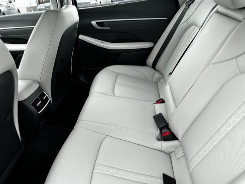 Used 2025 Hyundai Sonata Limited image 10