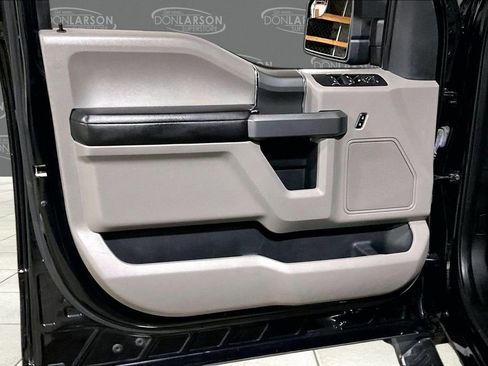 Used 2017 Ford F150 XLT w/ Equipment Group 302A Luxury AWD/4WD image 12