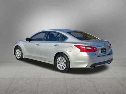 Used 2017 Nissan Altima 2.5 S w/ Power Driver Seat Package image 4