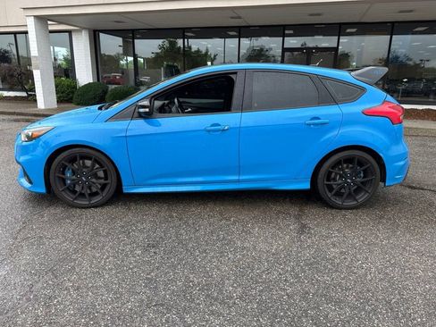 Used 2018 Ford Focus RS AWD/4WD image 9