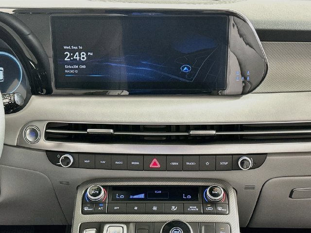 Used 2025 Hyundai Palisade SEL FWD image 16