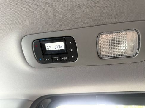 Used 2024 Honda Odyssey Elite image 61