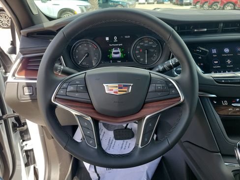 New 2026 Cadillac XT5 Premium Luxury w/ LPO, Floor Liner Package image 32