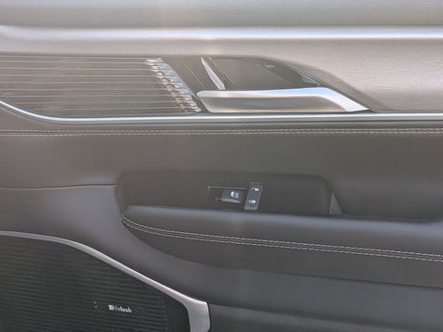 New 2026 Jeep Grand Wagoneer L Limited AWD/4WD image 33