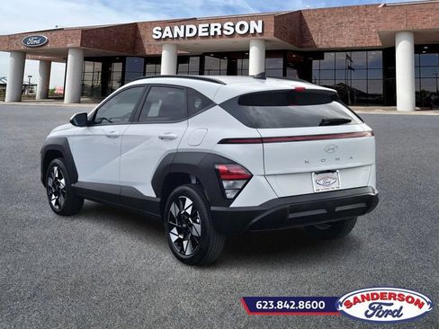 Used 2025 Hyundai Kona SEL image 5