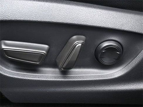 Used 2024 Toyota bZ4X XLE image 33