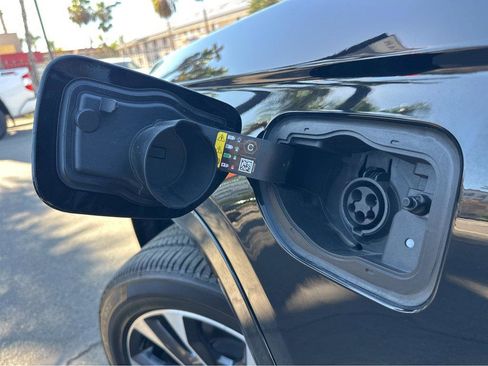 Used 2023 Jeep Grand Cherokee Overland w/ Rear Seat Video Group I image 47