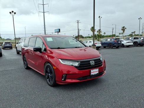 Certified 2023 Honda Odyssey Sport image 2