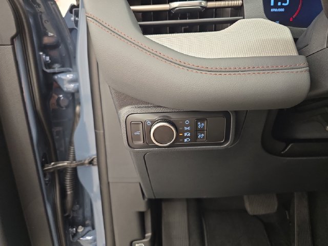 New 2027 Ford Explorer Active AWD/4WD image 39