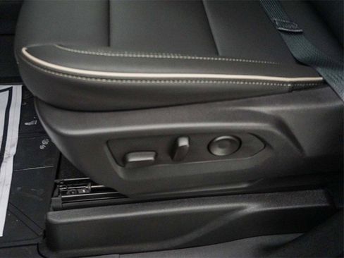 New 2025 Chevrolet Suburban Premier image 20