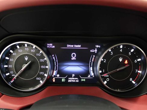 Used 2022 Maserati Levante GT image 5