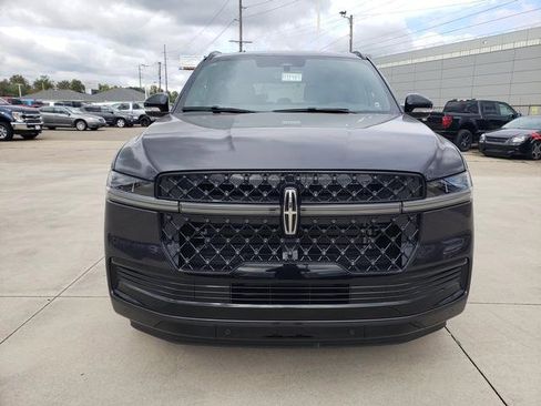 New 2025 Lincoln Navigator L Reserve w/ Jet Appearance Package image 3