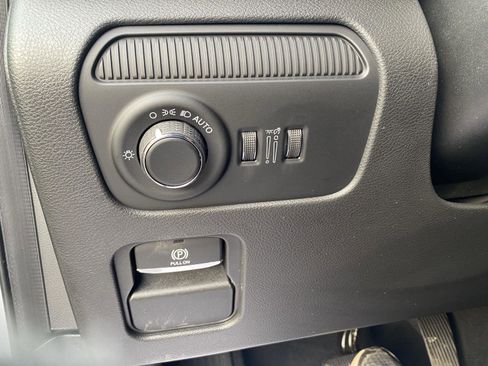 New 2026 Jeep Grand Wagoneer L Limited AWD/4WD image 15