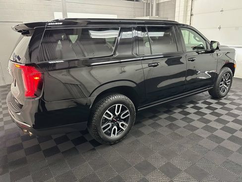 Used 2023 GMC Yukon XL AT4 w/ AT4 Premium Package AWD/4WD image 10