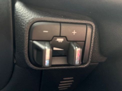 Used 2022 Dodge Durango R/T w/ Blacktop Package RWD image 50
