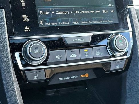 Used 2017 Honda Civic Touring image 17