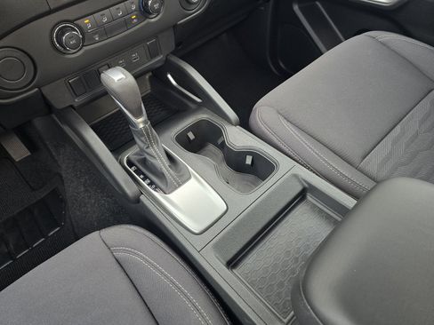 Used 2024 Nissan Frontier SV w/ Technology Package image 18