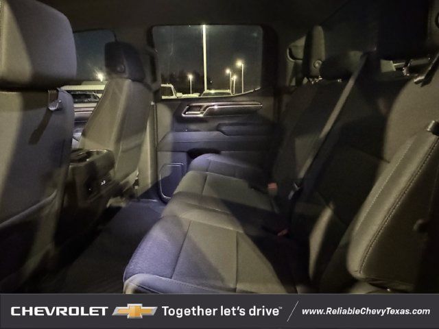 Used 2024 Chevrolet Silverado 1500 LT Trail Boss AWD/4WD image 32