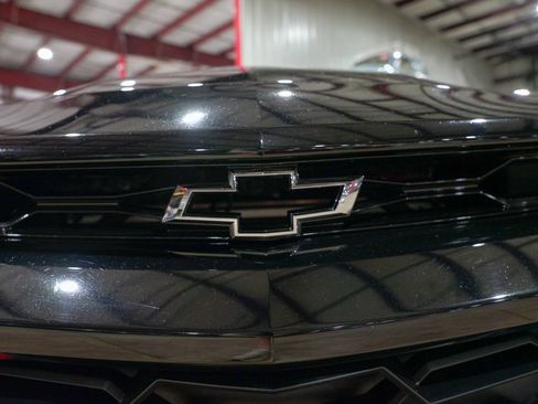 Used 2018 Chevrolet Camaro ZL1 RWD image 21