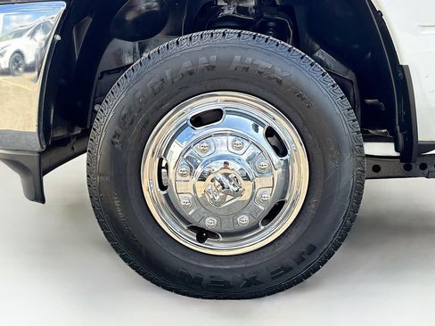 Used 2024 RAM 3500 Tradesman w/ Chrome Appearance Group image 40