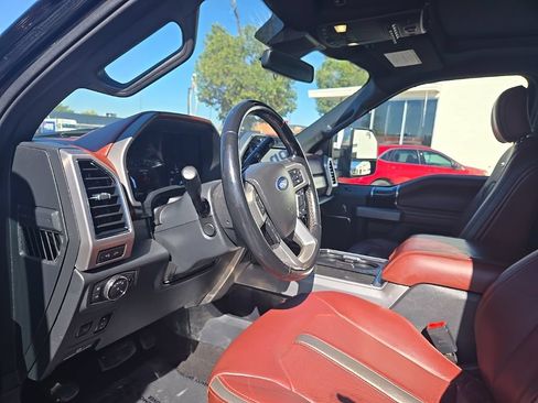 Used 2022 Ford F350 Platinum w/ Tremor Off-Road Package AWD/4WD image 11