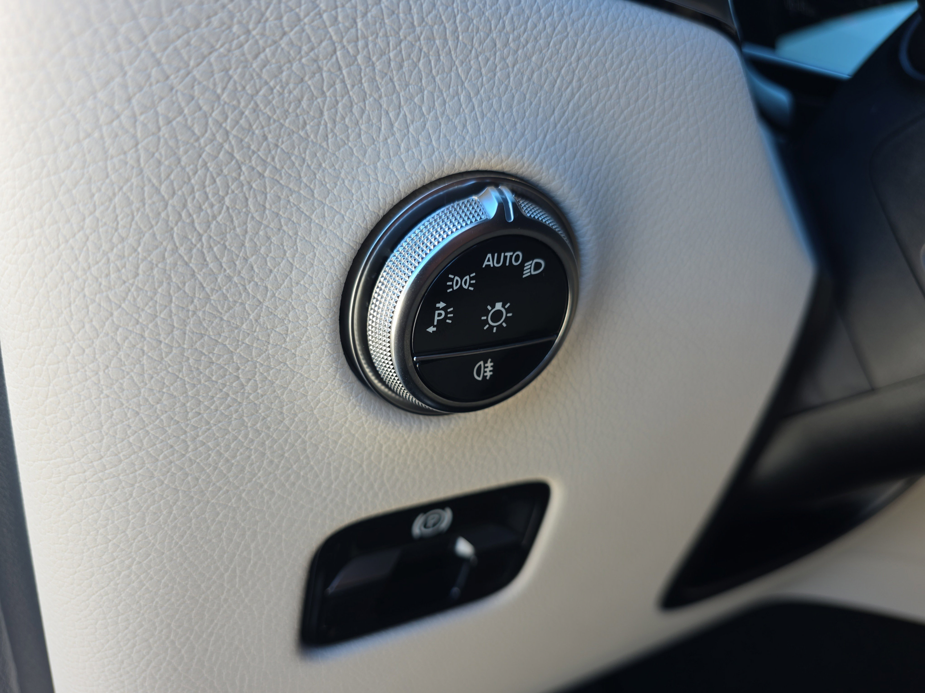Used 2026 Mercedes-Benz GLC 300 image 19