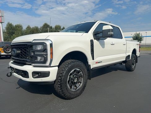 Used 2023 Ford F350 Lariat w/ Lariat Ultimate Package AWD/4WD image 1