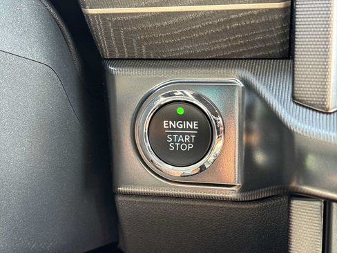Used 2023 Ford F150 Platinum AWD/4WD image 17