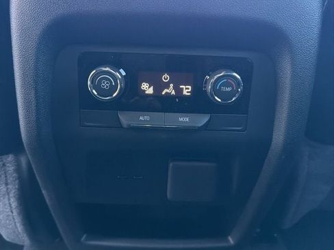 New 2026 Chevrolet Traverse Z71 w/ Enhanced Driving Package AWD/4WD image 42