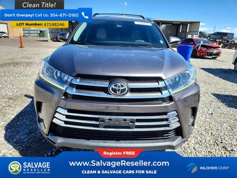 Used 2017 Toyota Highlander Limited image 7
