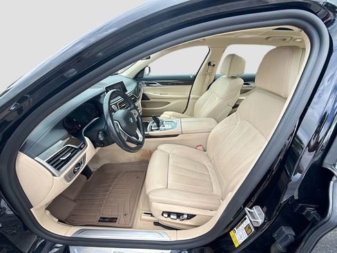 Used 2020 BMW 740i w/ Cold Weather Package RWD image 23