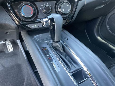 Used 2019 Honda HR-V Sport image 14