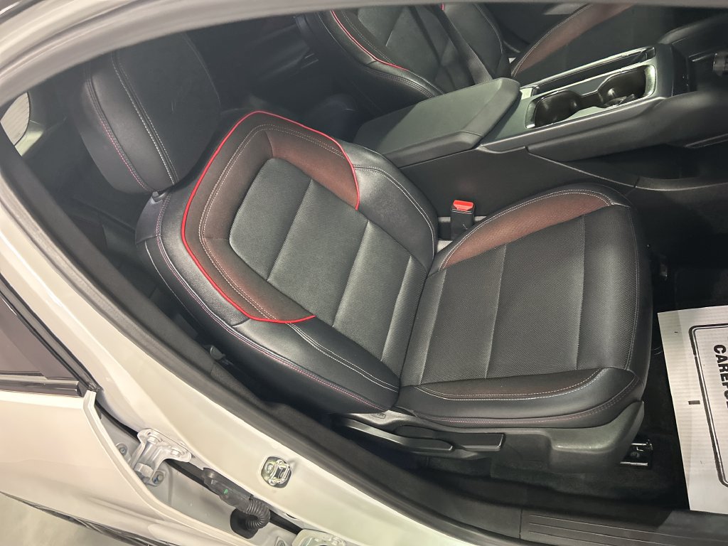 Used 2024 Chevrolet Equinox EV RS FWD image 25