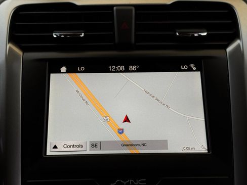 Used 2019 Ford Fusion SE FWD image 33