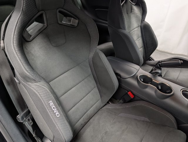 Used 2018 Ford Mustang Shelby GT350 w/ Electronics Package RWD image 21