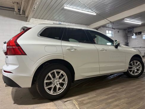 Used 2021 Volvo XC60 T5 Momentum AWD/4WD image 5