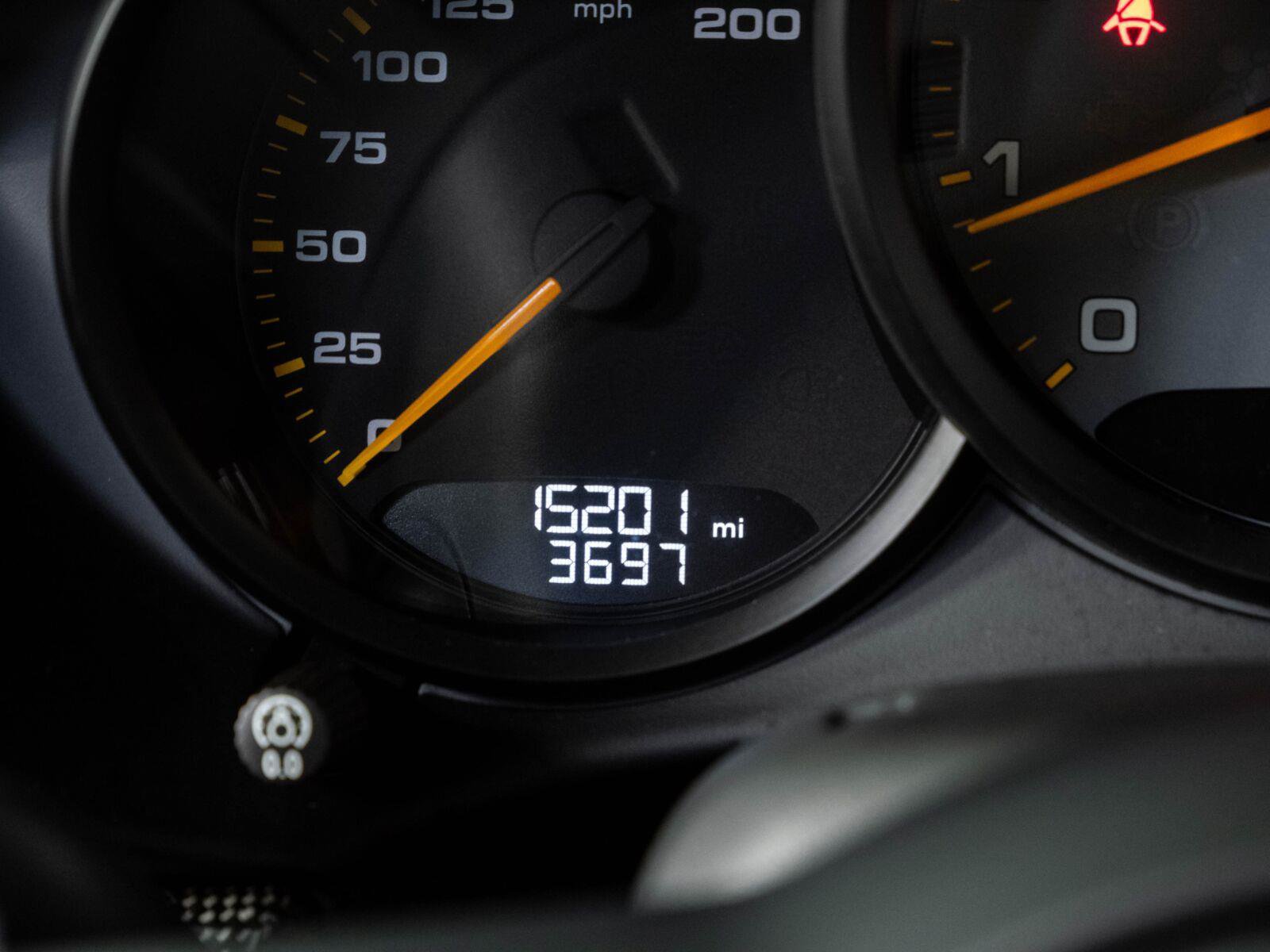 Used 2020 Porsche 718 Cayman GT4 RWD image 11