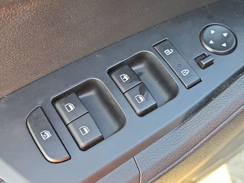 Used 2024 Kia Sportage LX image 12