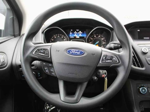 Used 2018 Ford Focus SE image 15